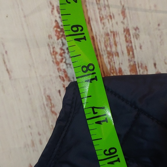 CROFT & BARROW QUILTED VEST - Picture 6 of 7